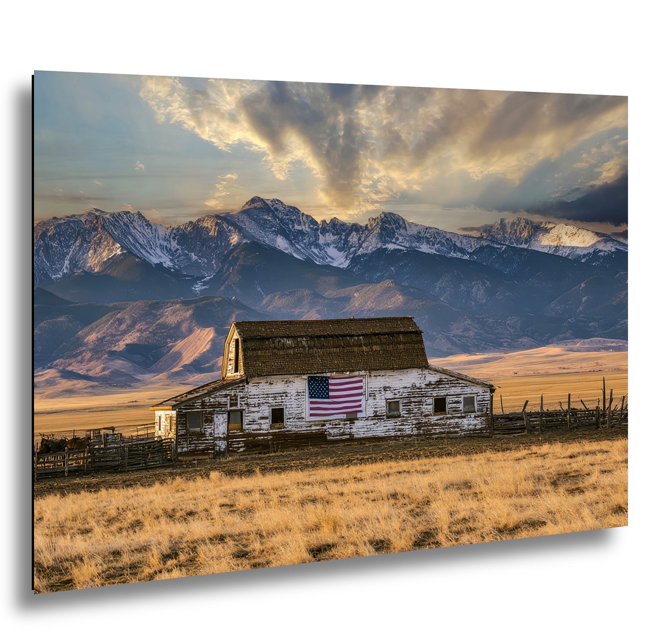 American Barn | American barn on the wind-swept plains of Colorado | Northern Colorado