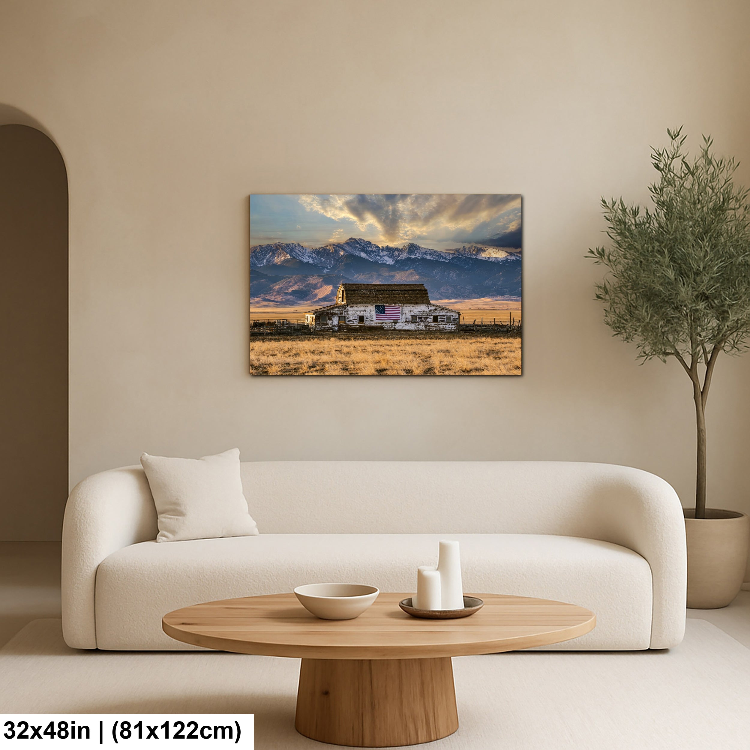 American Barn | American barn on the wind-swept plains of Colorado | Northern Colorado